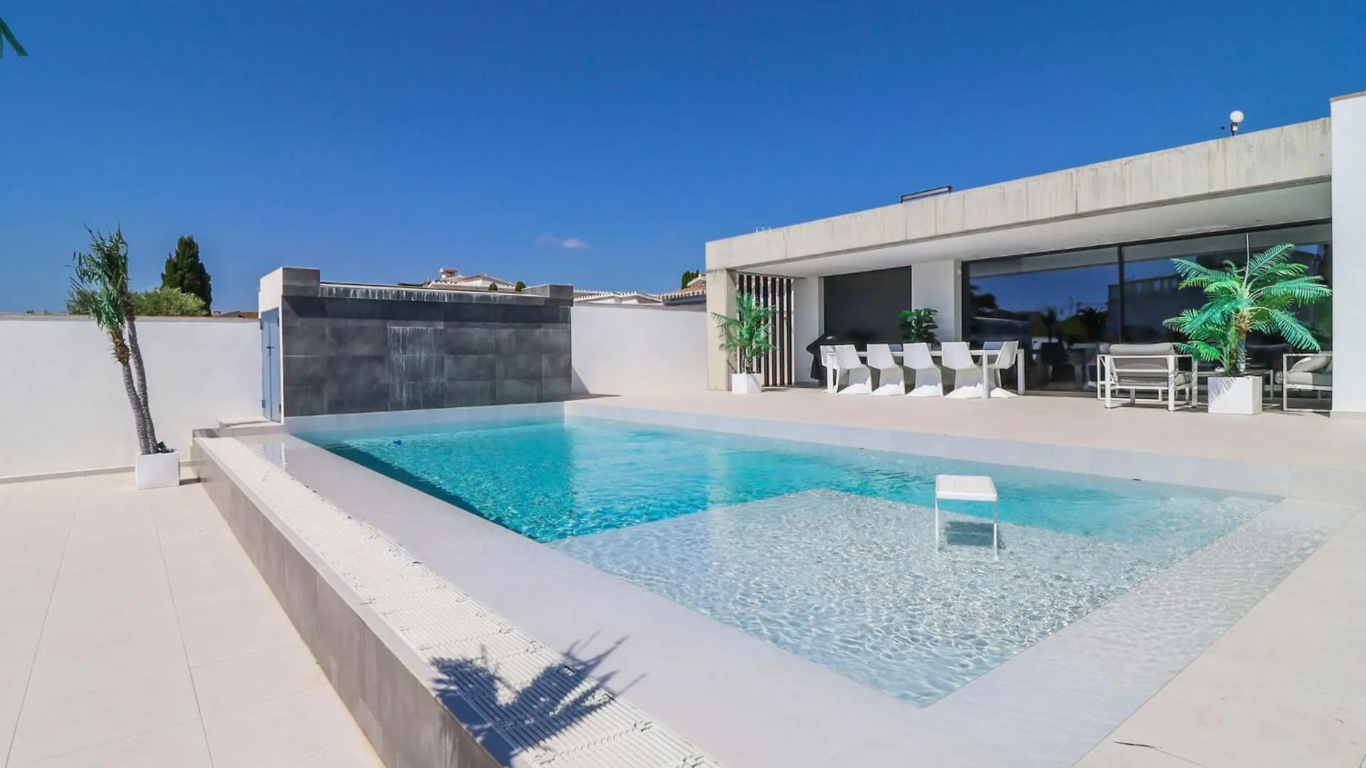 Holiday Home Lighthouse By Interhome Empuriabrava